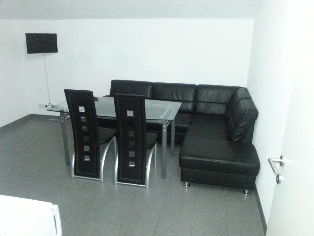 Apartments Barbic 乌马格 客房 照片