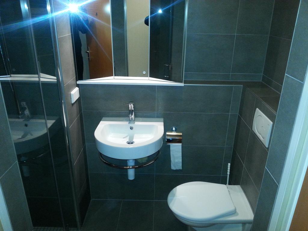 Apartments Barbic 乌马格 客房 照片
