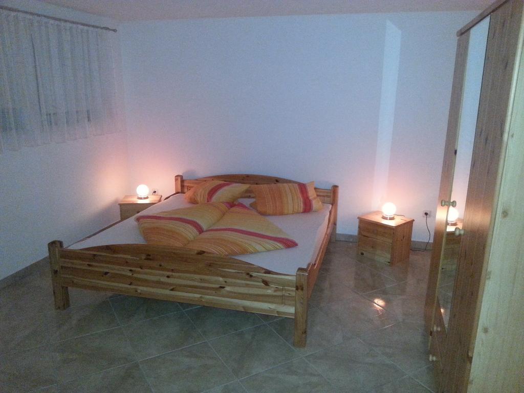 Apartments Barbic 乌马格 客房 照片