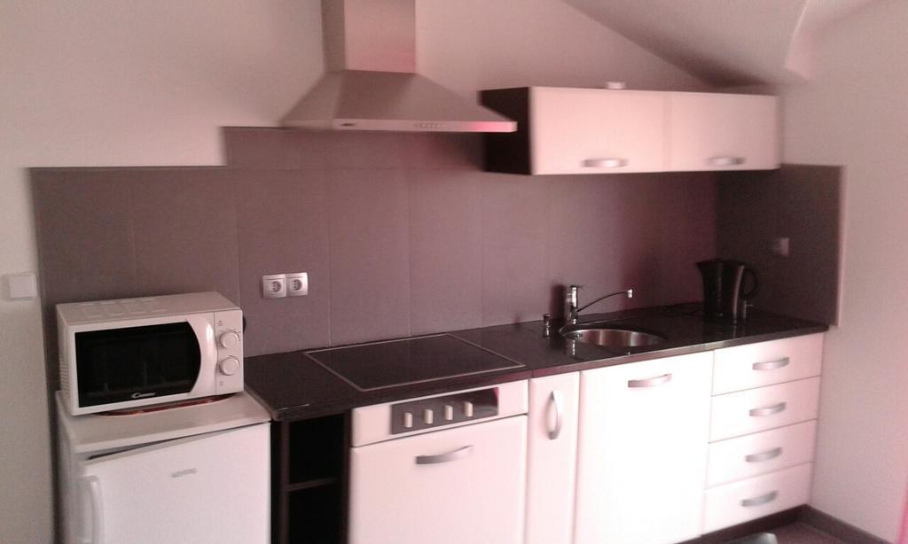 Apartments Barbic 乌马格 外观 照片